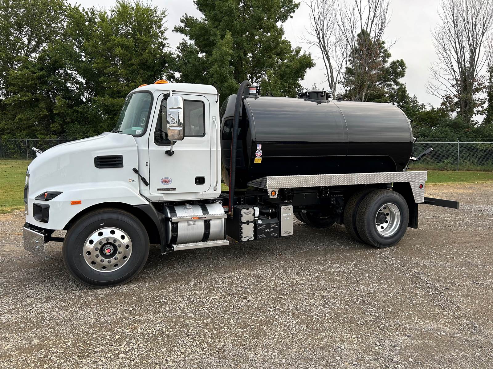 Spetic truck rental